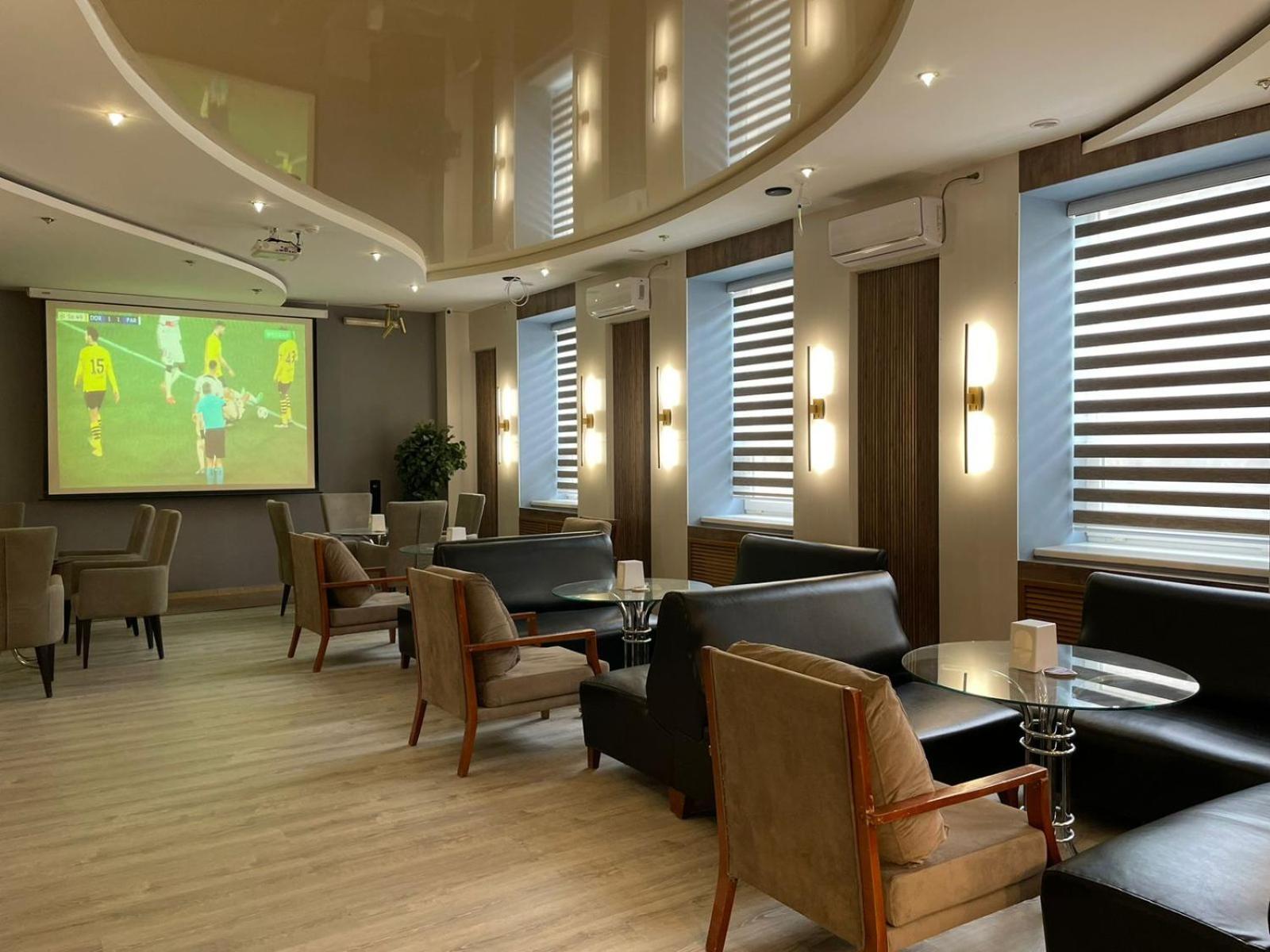 Tengri Hotel Atyraū Eksteriør billede