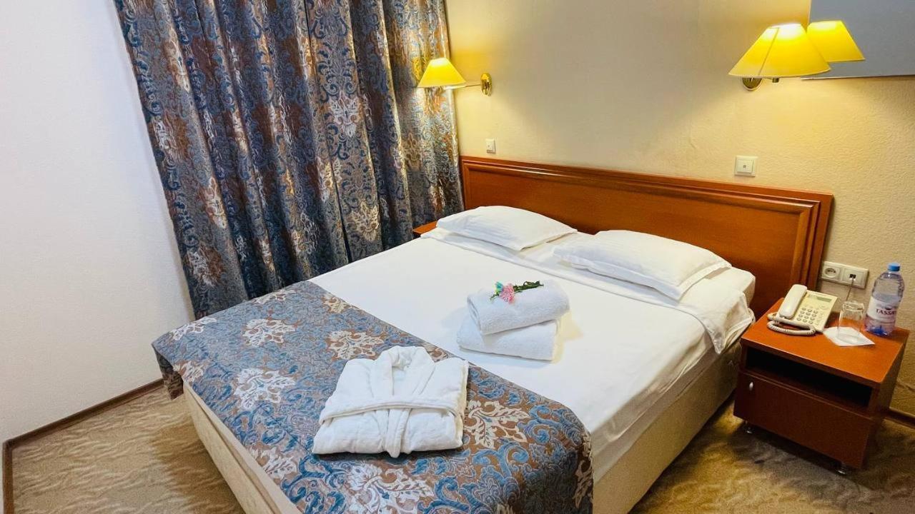 Tengri Hotel Atyraū Eksteriør billede
