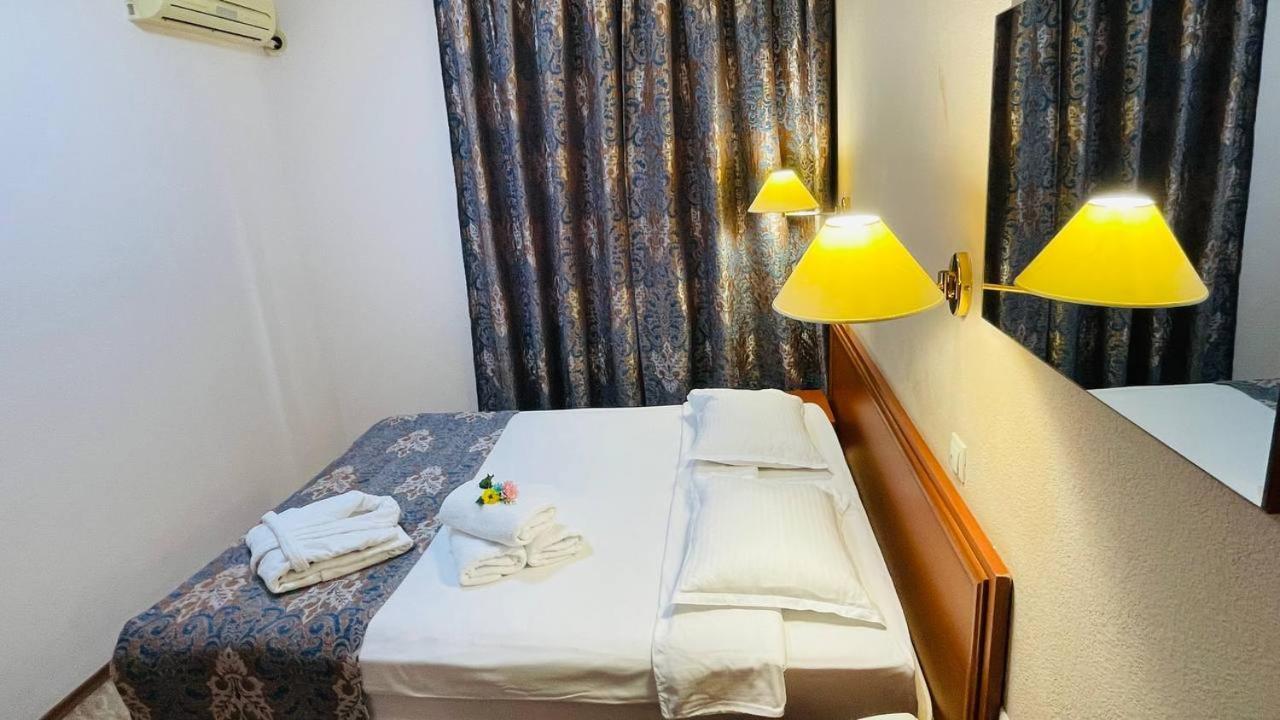 Tengri Hotel Atyraū Eksteriør billede